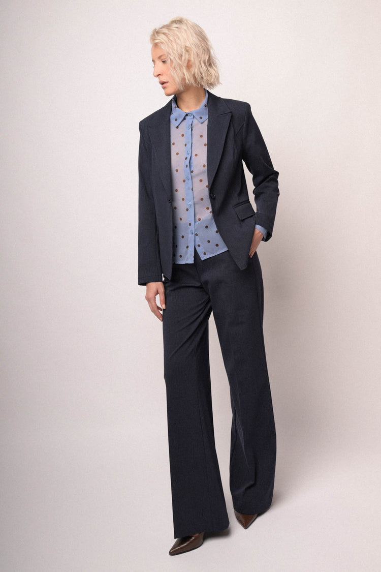 Camicia blu denim con stampa pois