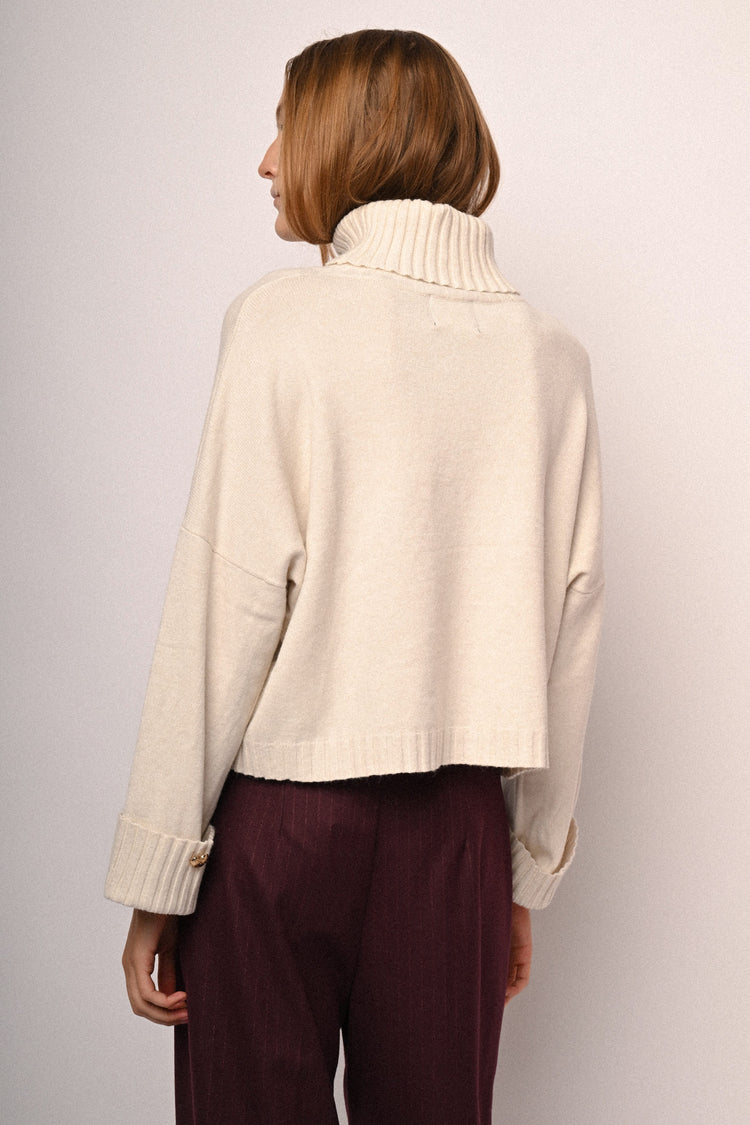 Dolcevita con bottoni a cuore
