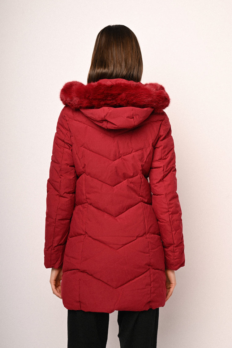 Piumino in nylon trapuntato con cappuccio in faux fur