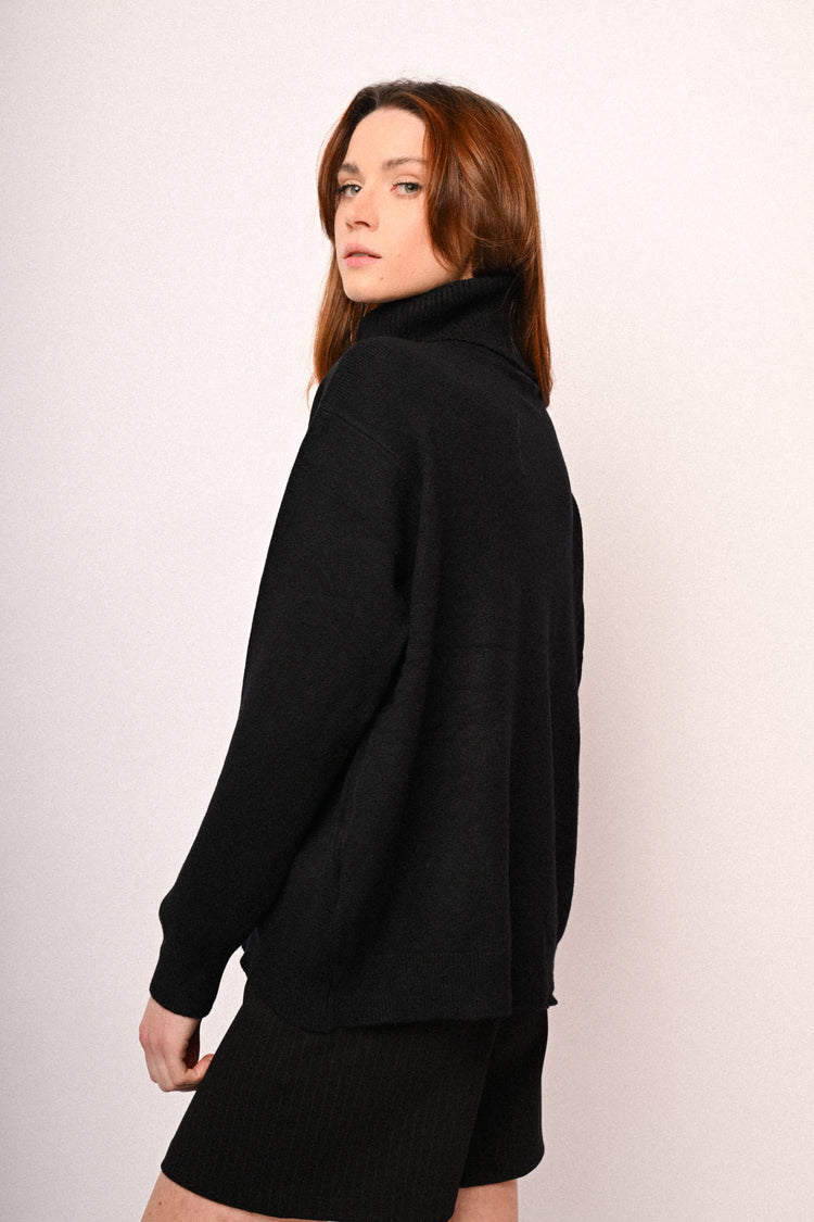 Maglia basic collo alto