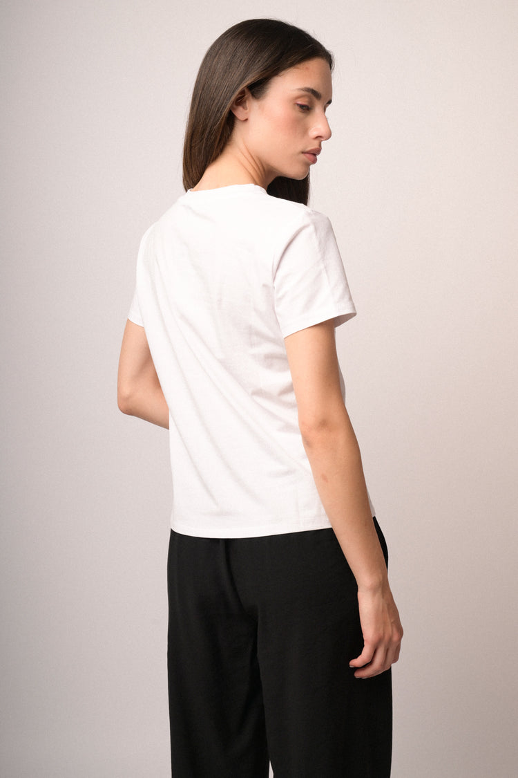 Maglia con ricamo love