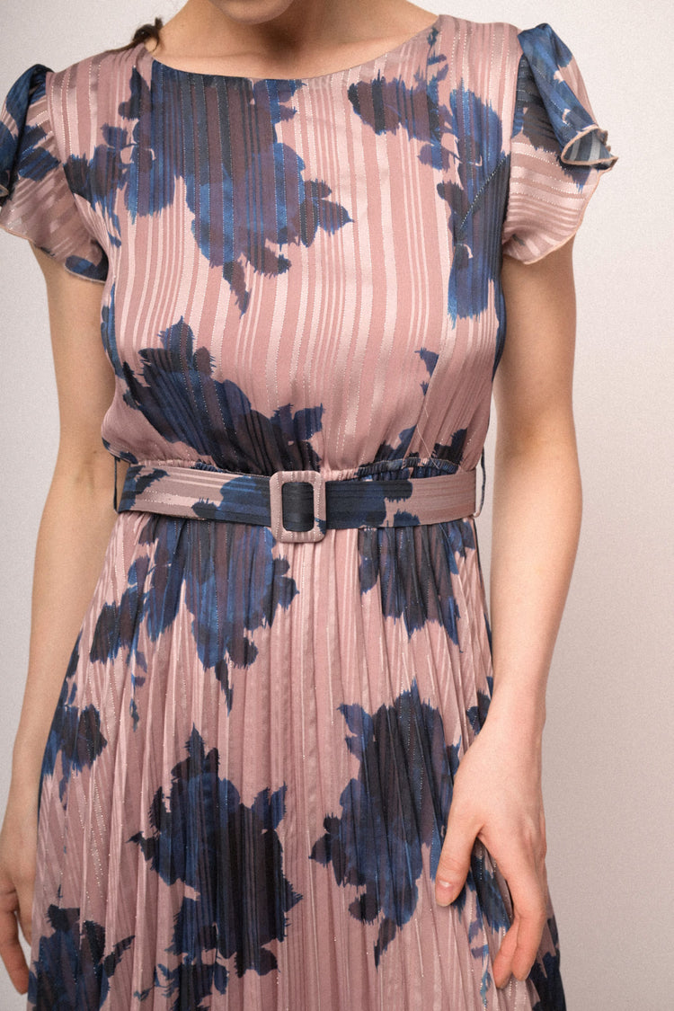 Mini abito a stampa floreale rosa con cintura