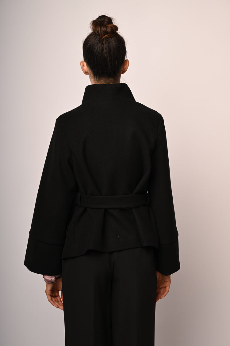 Cappotto corto con cintura