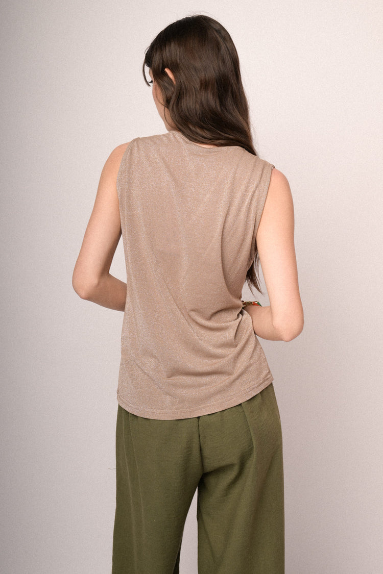 Top in maglia lurex beige con nodo