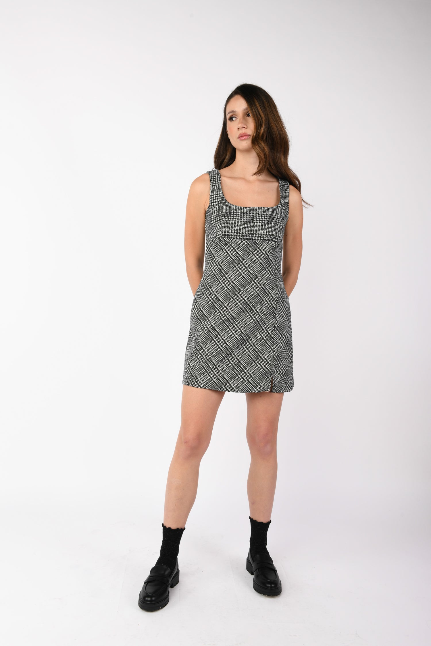 ME380FA-24_3_3_d00286f1-4556-4c1e-8c2d-58e642e47072