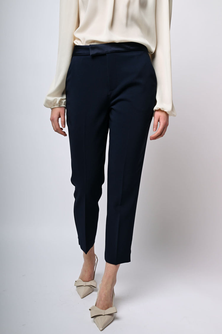 Pantaloni classici con cinta in raso