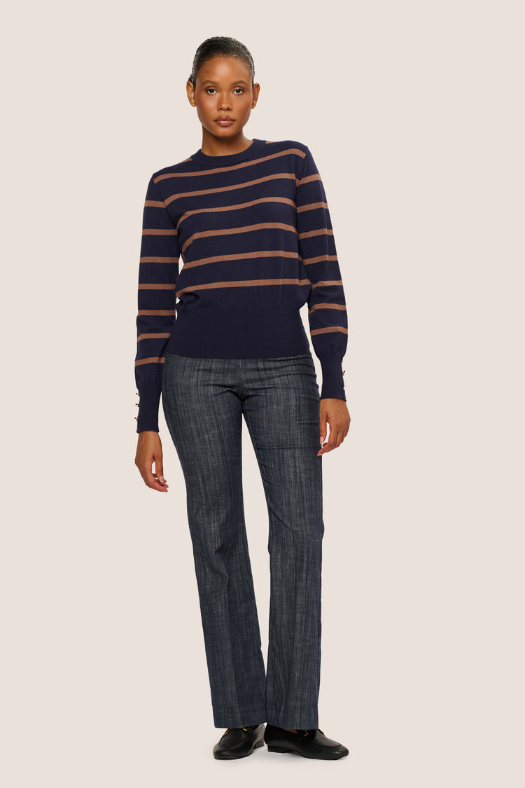 Pull a righe con bottoni ai polsini