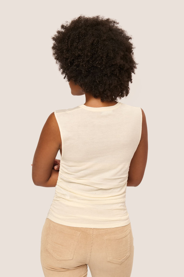 Top in maglia con arricciature
