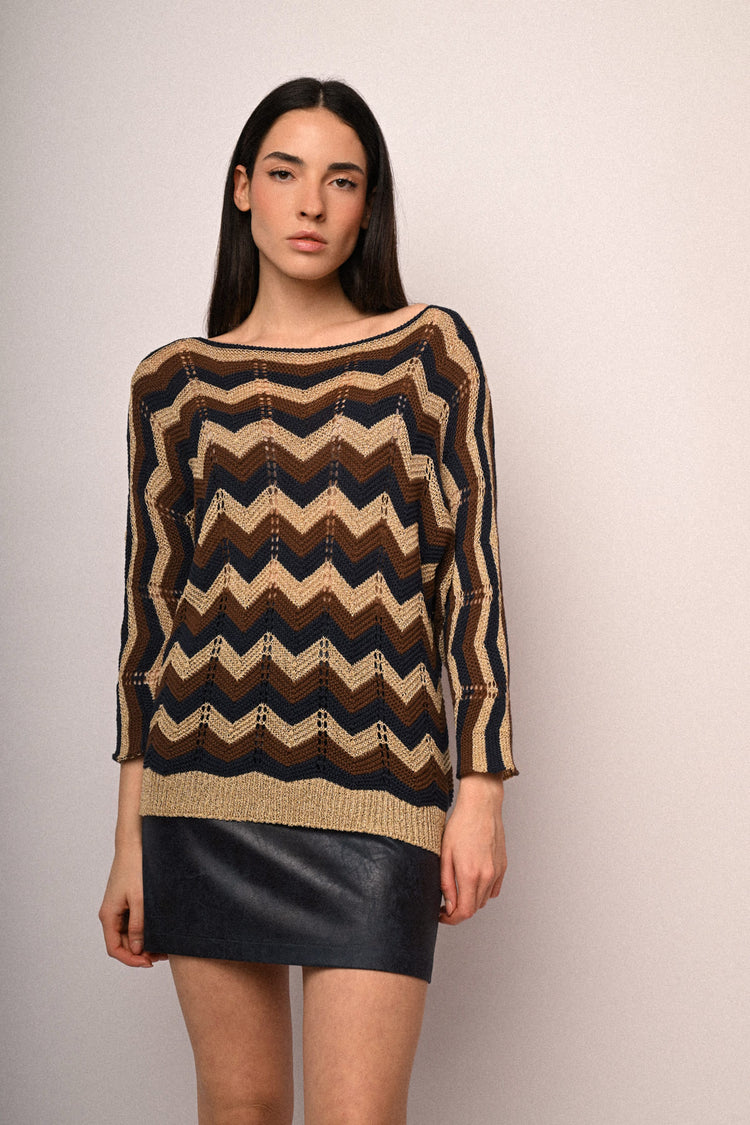 Pull in maglia crochet a righe zig-zag