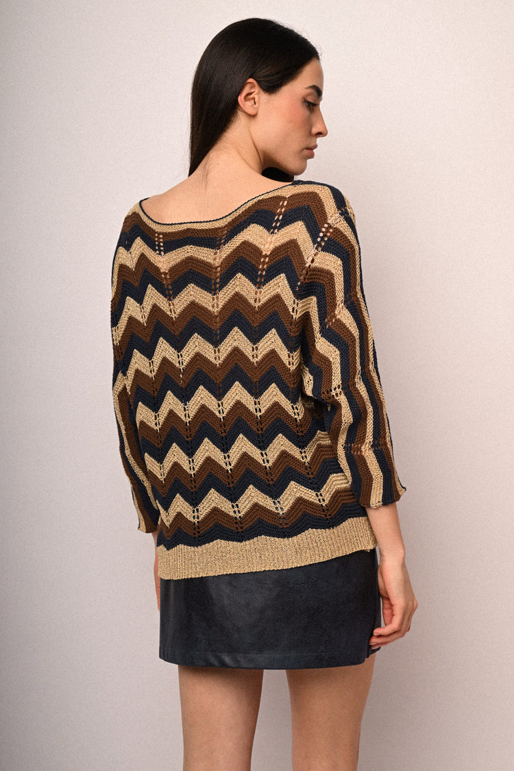 Pull in maglia crochet a righe zig-zag