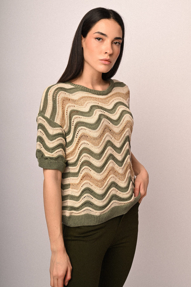 Pull in maglia crochet a righe ondulate