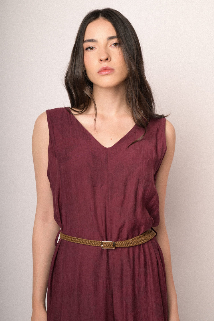 Tuta in jacquard foliage bordeaux con cintura