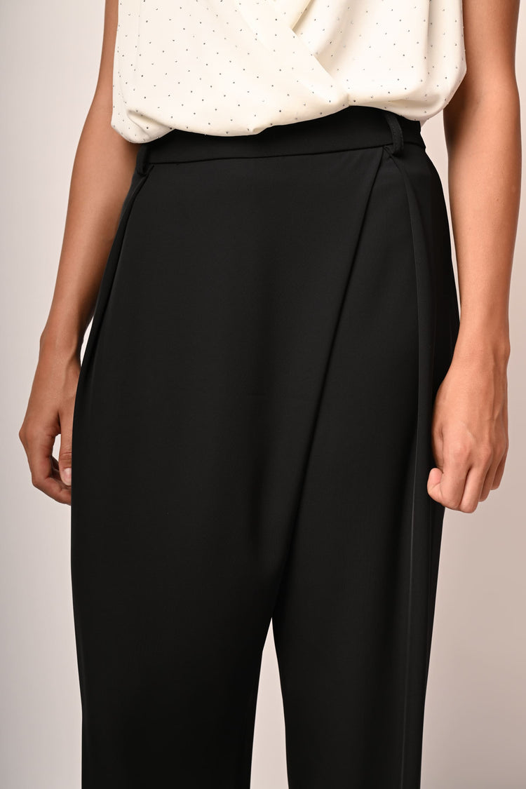 Pantaloni morbidi con piega