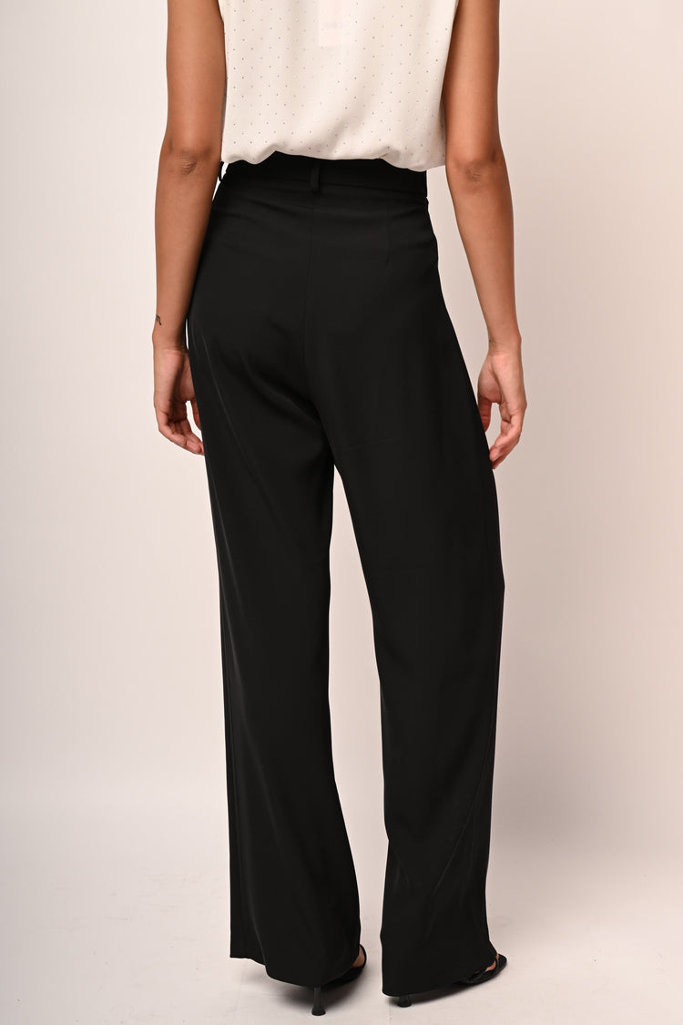 Pantaloni morbidi con piega