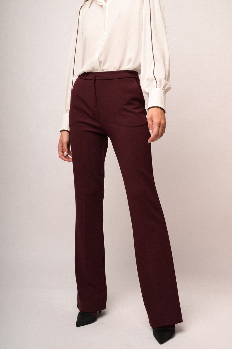 Pantaloni a zampa