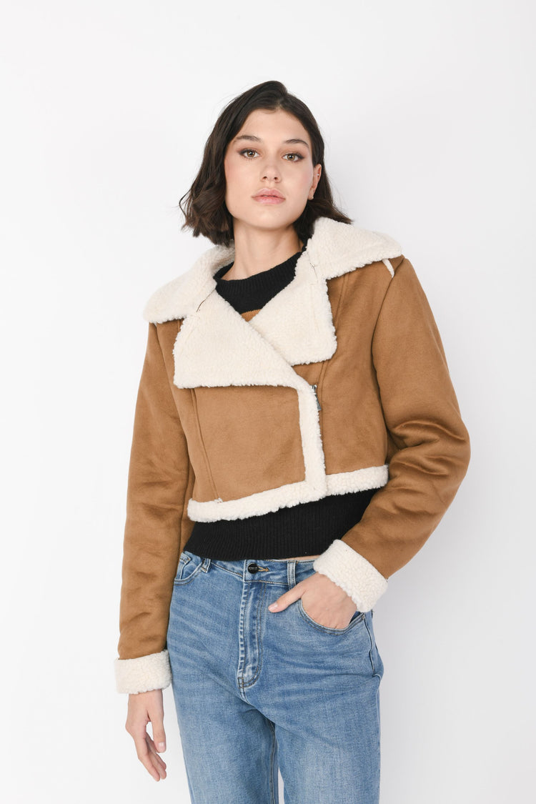 Giacca crop in faux suede e shearling