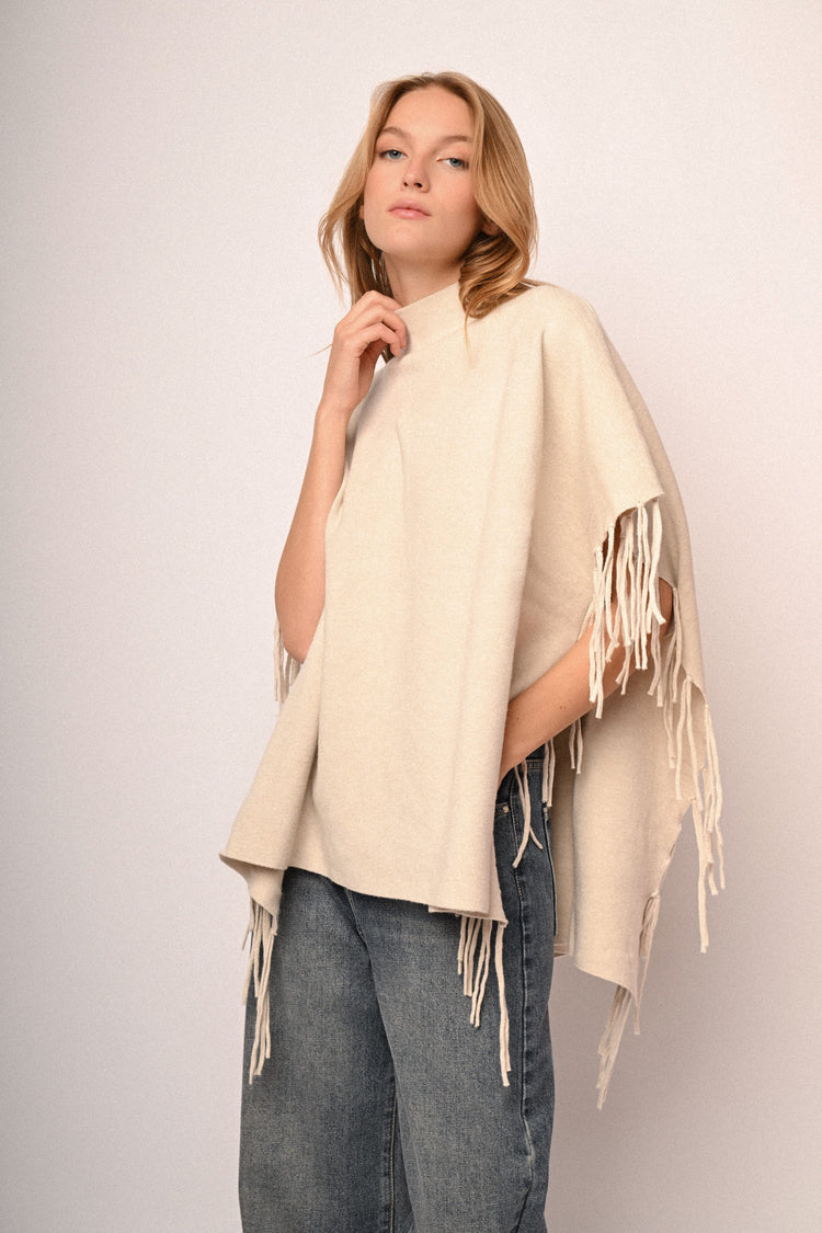 Poncho con frange