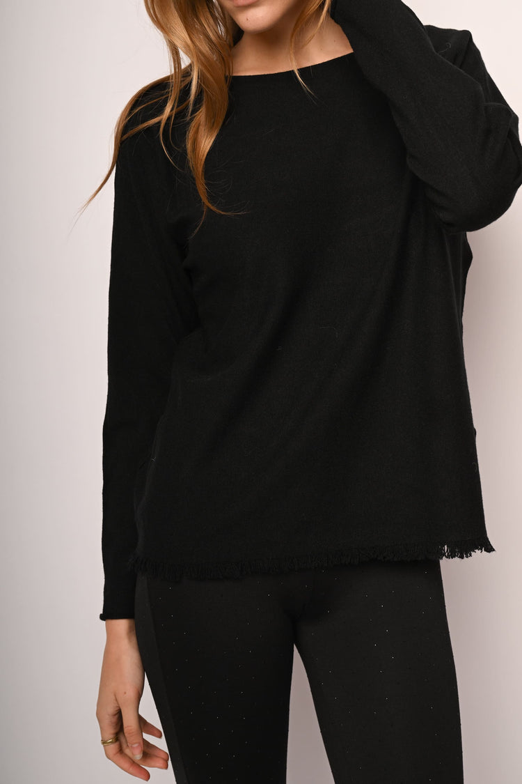 Pull con orlo a frange