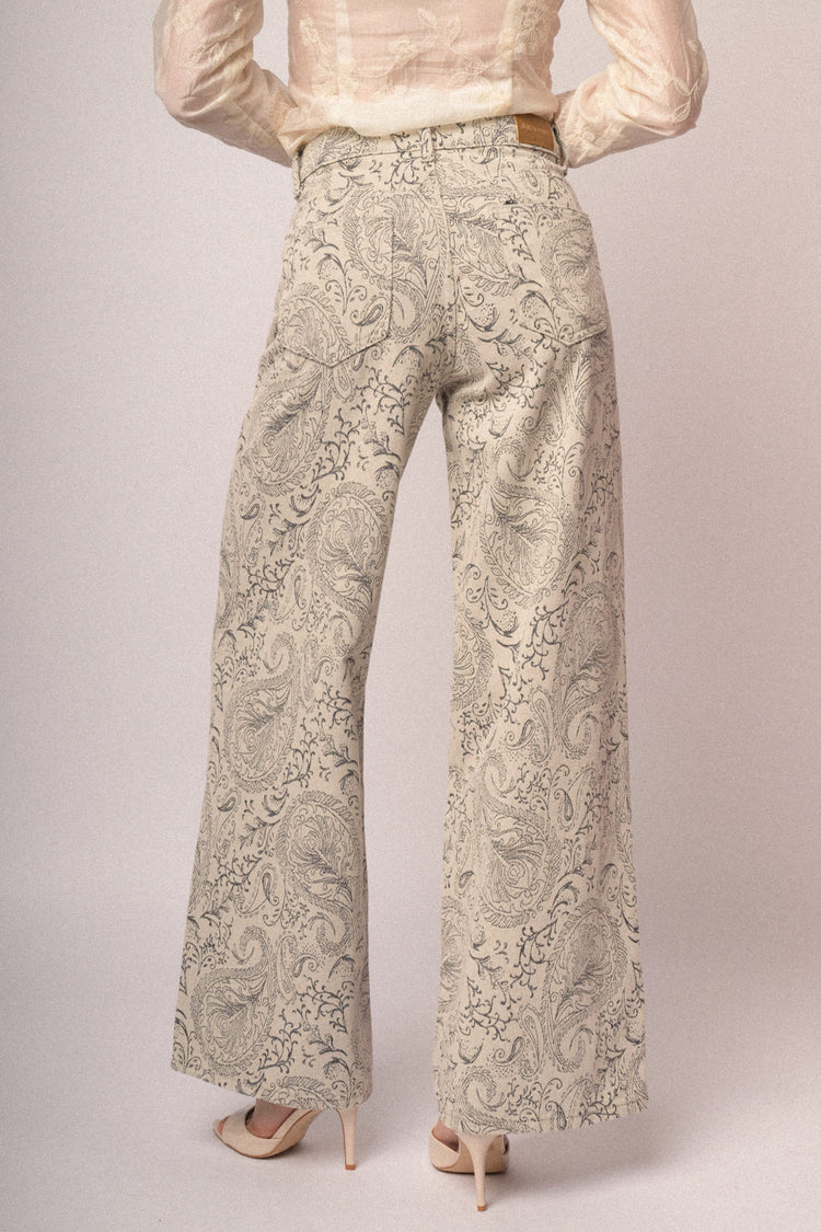 Jeans wide-leg a stampa Paisley avorio