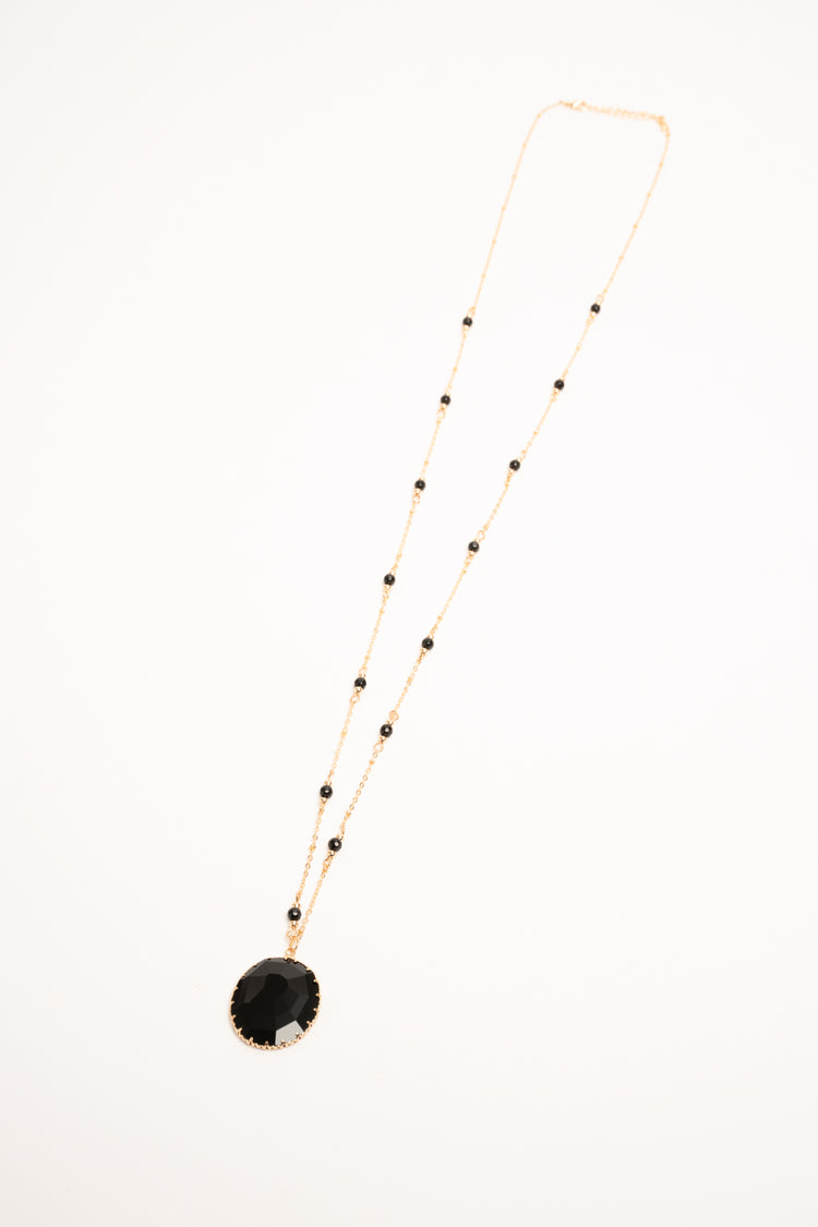 Collana con pendente rotondo nero