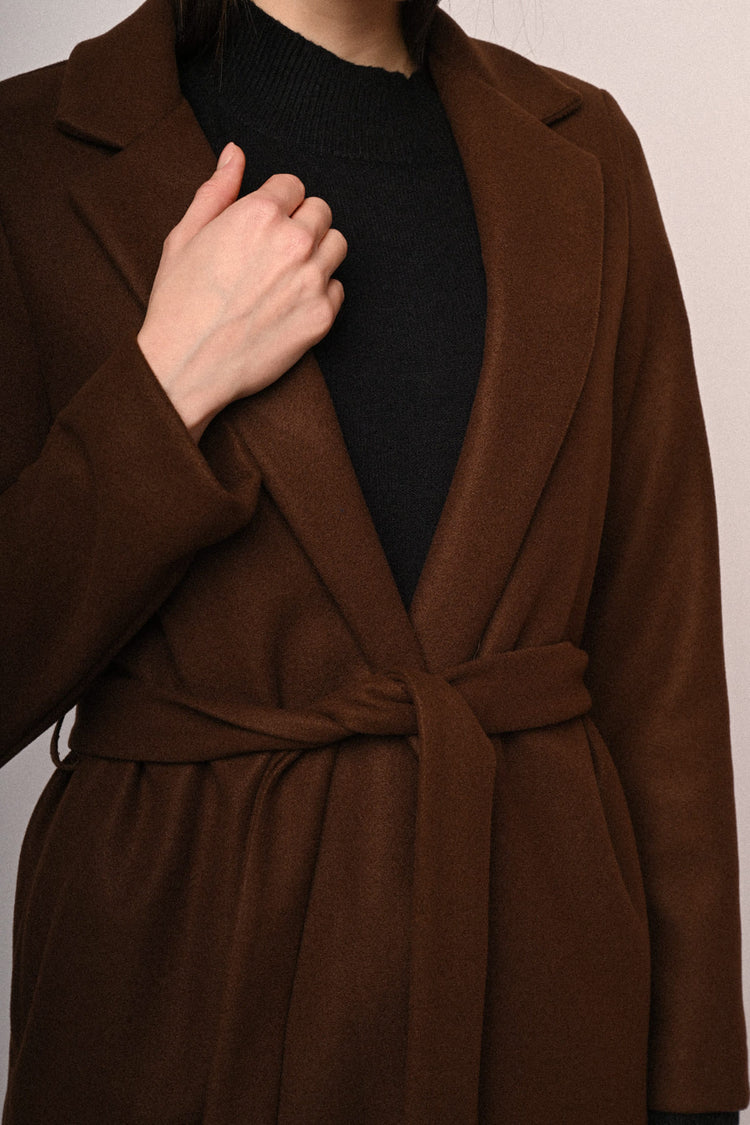 Cappotto con cintura