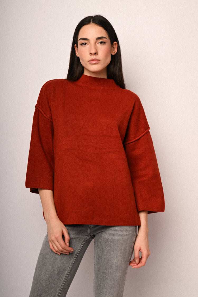 Pull con collo a cratere