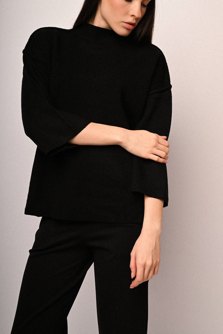 Pull con collo a cratere