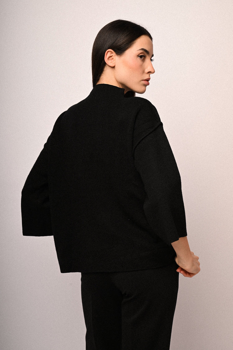 Pull con collo a cratere