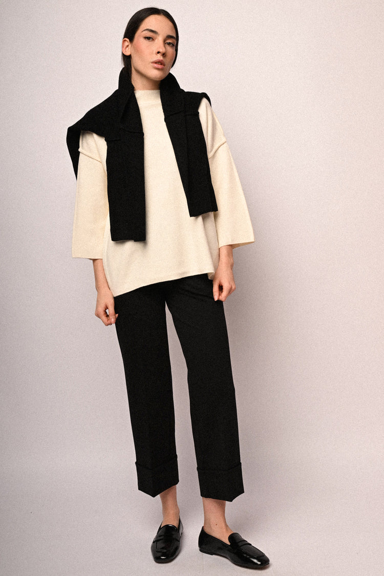Pull con collo a cratere