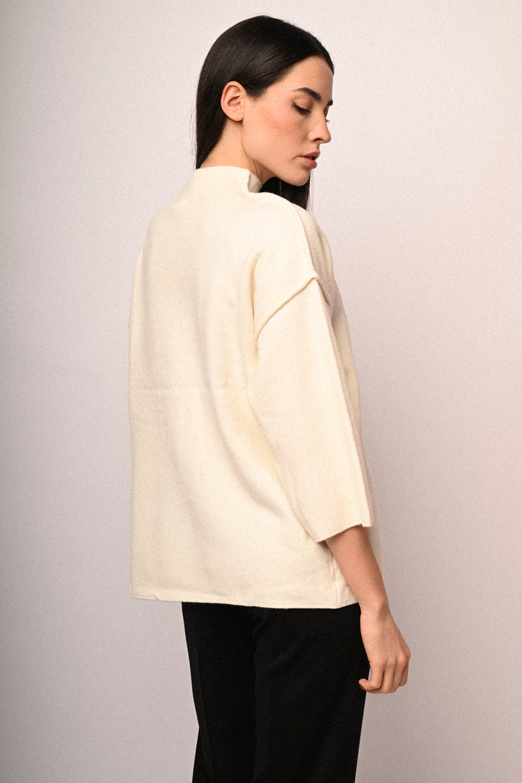 Pull con collo a cratere