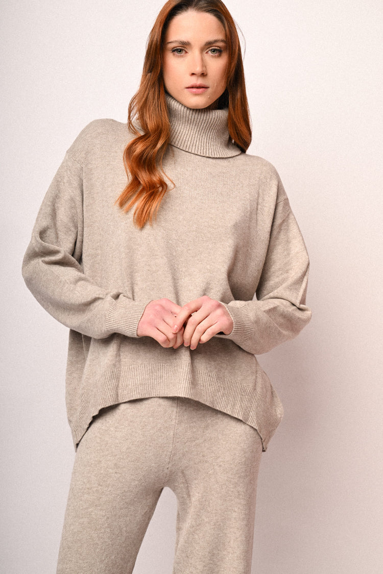 Maglia basic collo alto