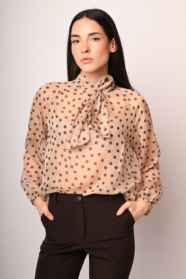 Blusa con fiocco e stampa a pois