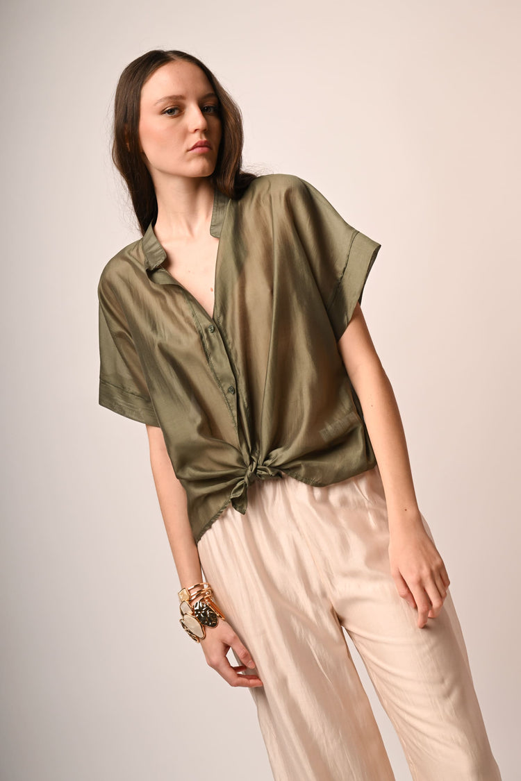 Camicia in mussola con nodo