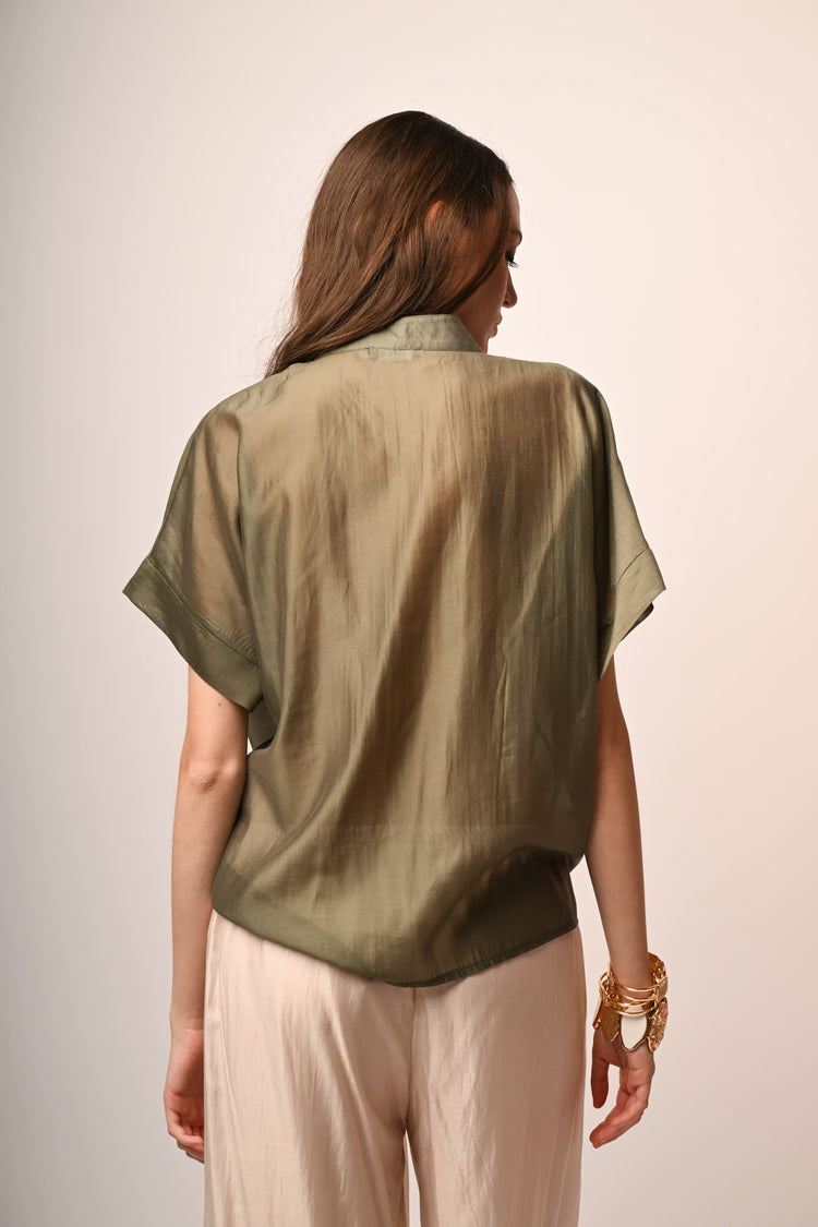 Camicia in mussola con nodo
