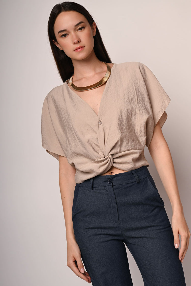 Blusa con nodo