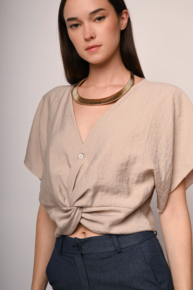 Blusa con nodo