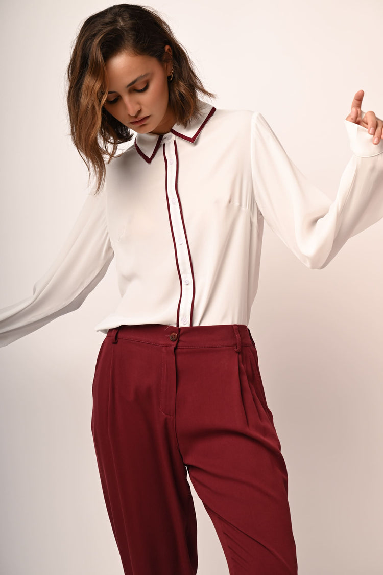 Pantaloni in viscosa con pinces