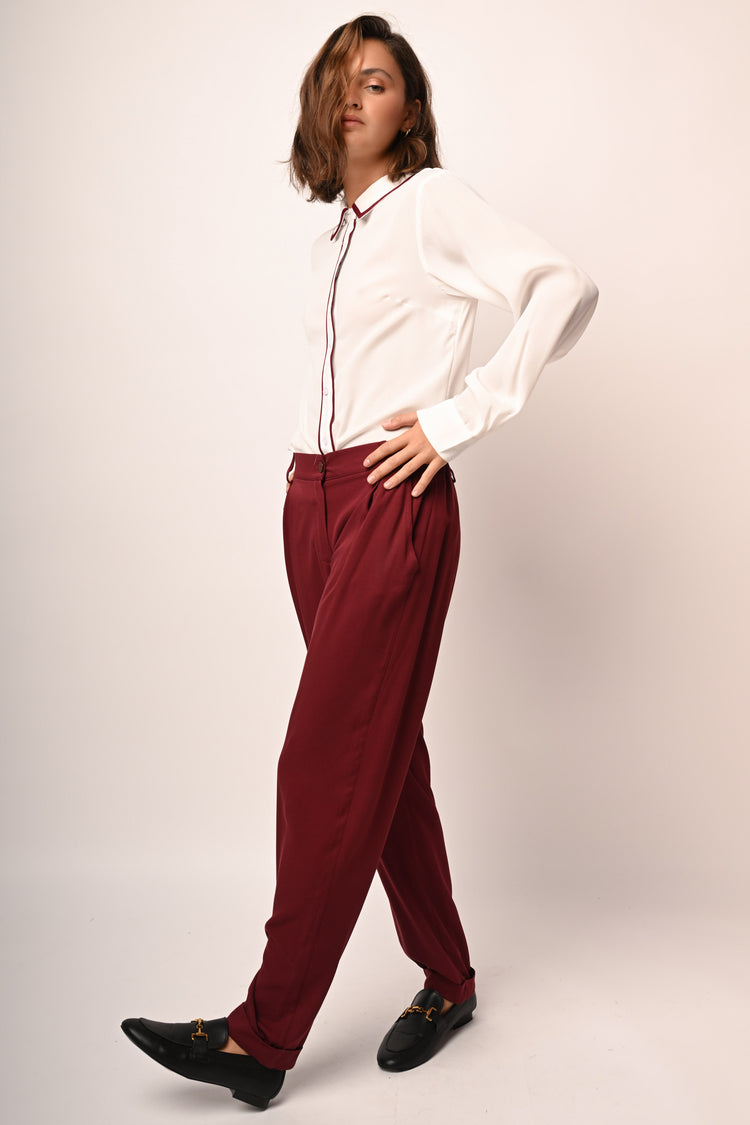 Pantaloni in viscosa con pinces