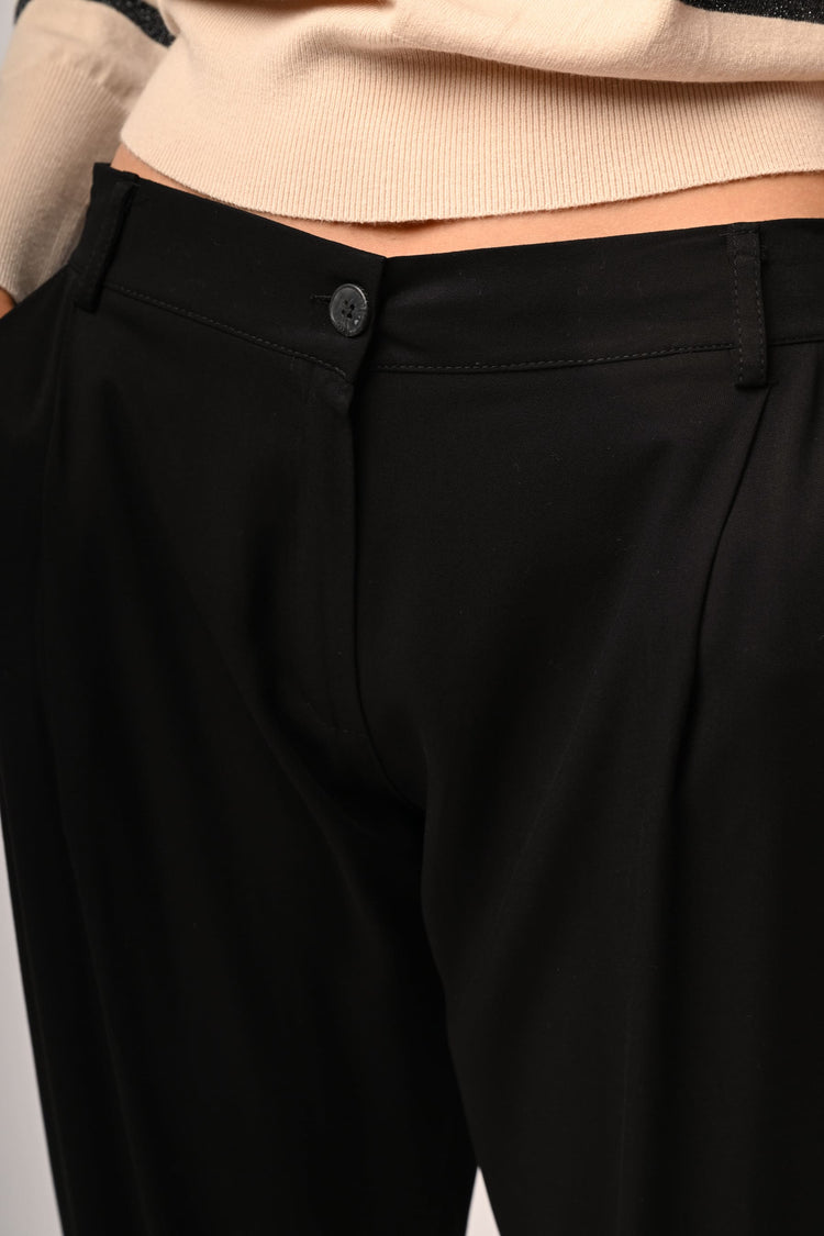 Pantaloni in viscosa con pinces