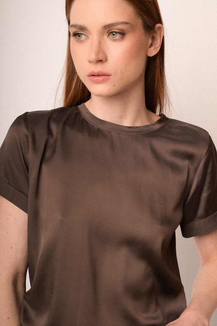 T-shirt in raso di viscosa cioccolato