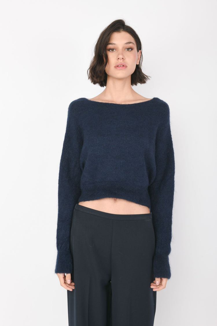 Pull con scollo a barchetta