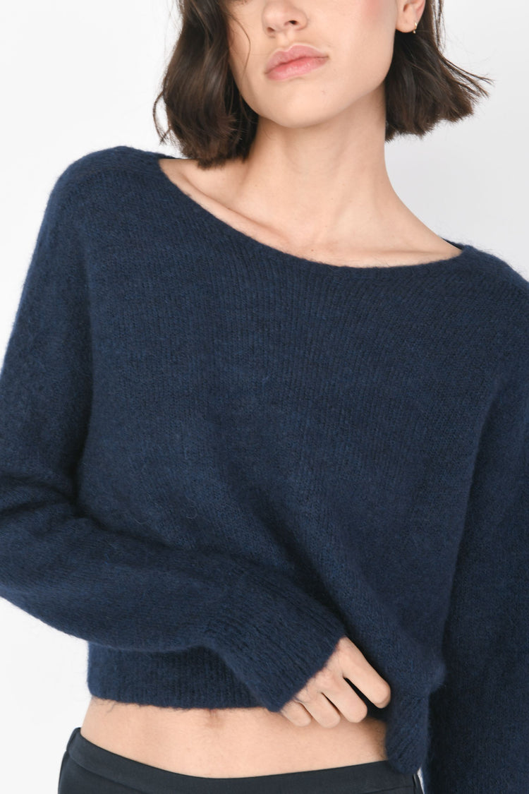 Pull con scollo a barchetta