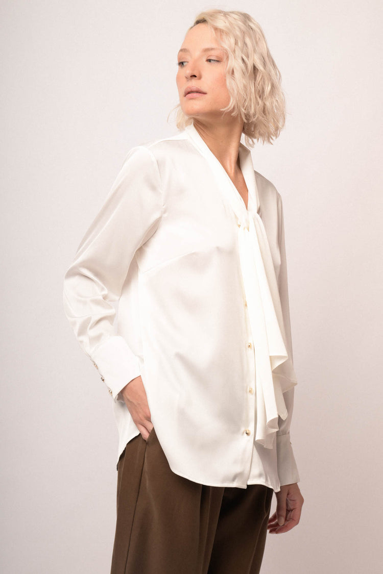 Camicia con laccio cravatta