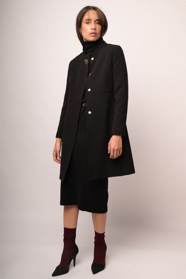 Cappotto crepe bottone gioiello