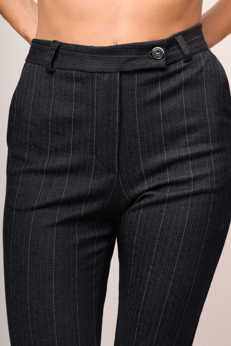 Pantaloni linguetta slim