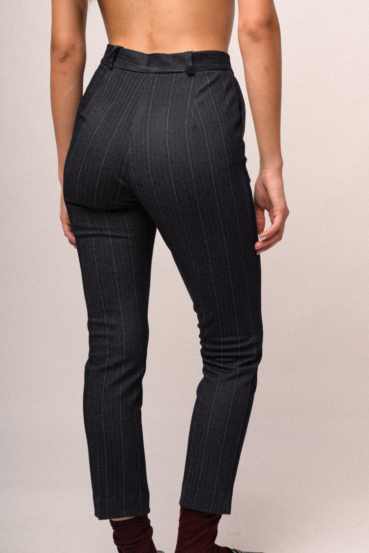 Pantaloni linguetta slim