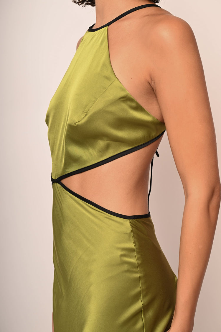Abito lungo in raso con cut-out