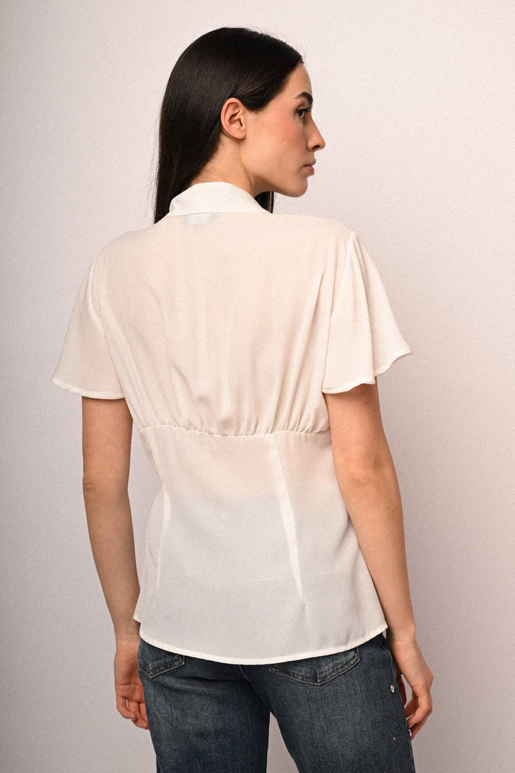 Camicia con maniche a farfalla