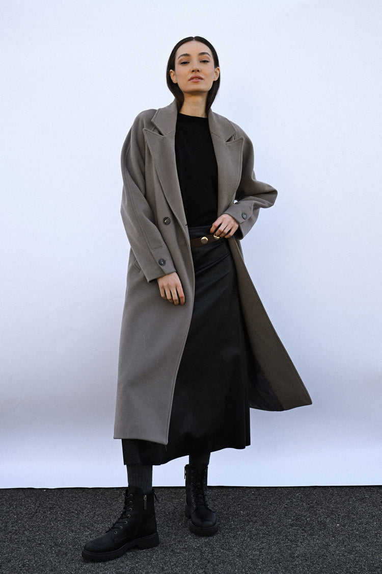 Cappotto lungo doppiopetto con cintura
