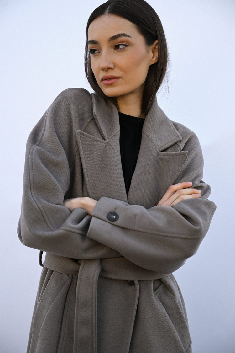 Cappotto lungo doppiopetto con cintura